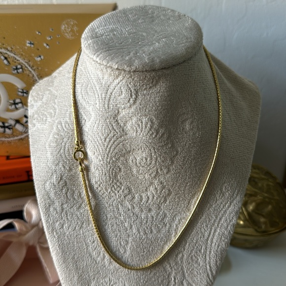 $65 Gorjana NWOT 18K Yellow Gold Necklace Clasp Opens for Charms - Picture 5 of 6